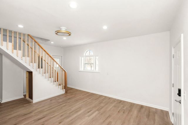 239 E Bledsoe St, Gallatin, TN 37066