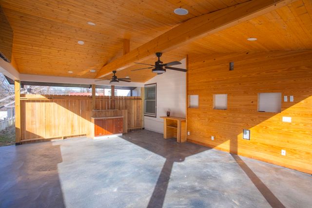 239 E Bledsoe St, Gallatin, TN 37066