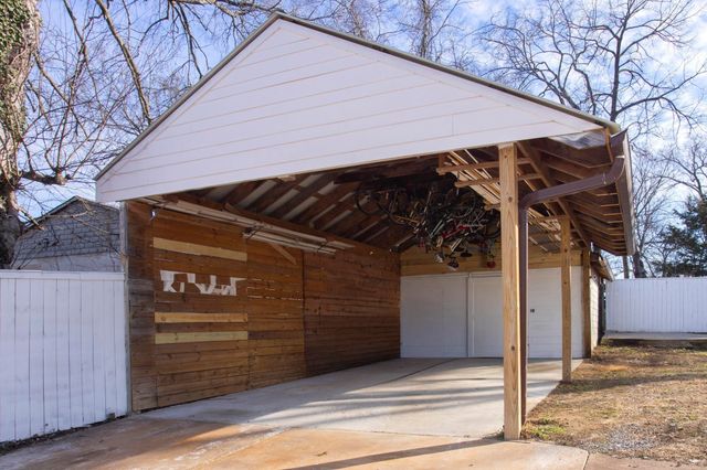 239 E Bledsoe St, Gallatin, TN 37066