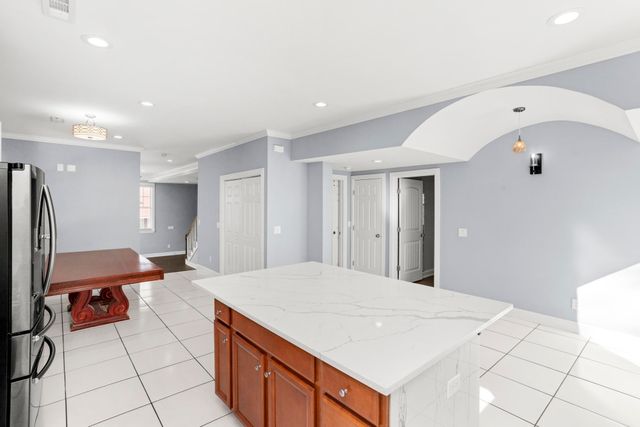 239 E Bledsoe St, Gallatin, TN 37066