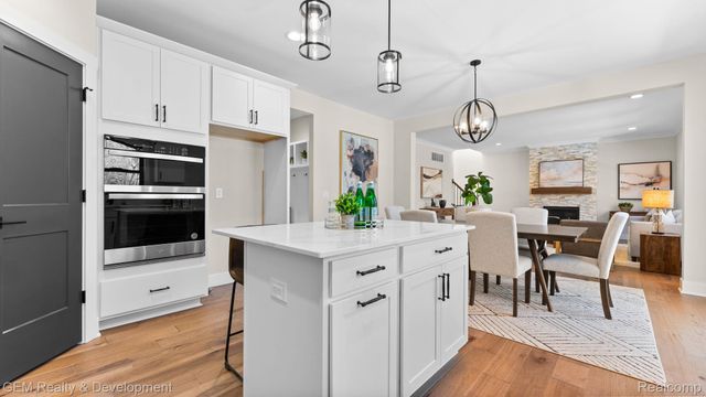 132 River Drive, Milford Village, MI 48381