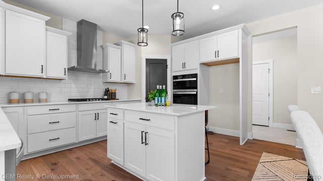 132 River Drive, Milford Village, MI 48381