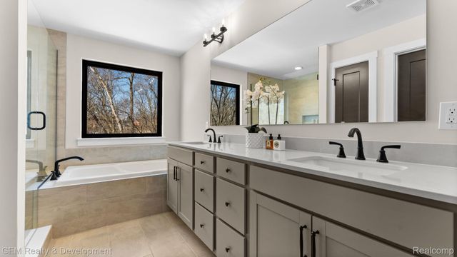132 River Drive, Milford Village, MI 48381