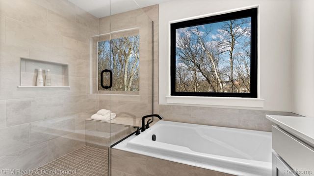 132 River Drive, Milford Village, MI 48381