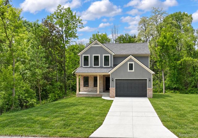 132 River Drive, Milford Village, MI 48381