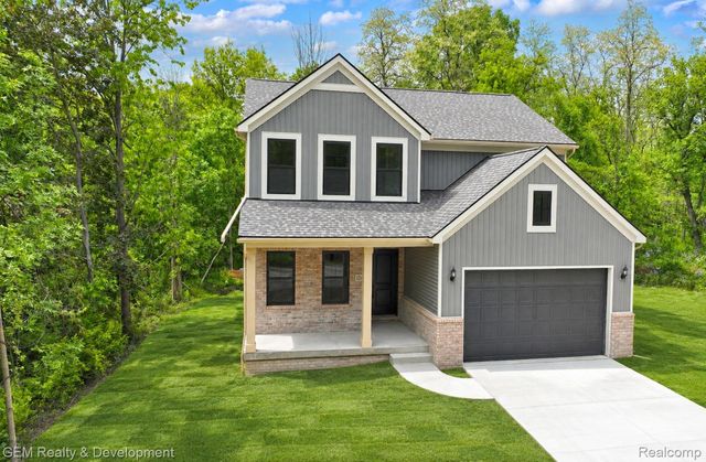 132 River Drive, Milford Village, MI 48381