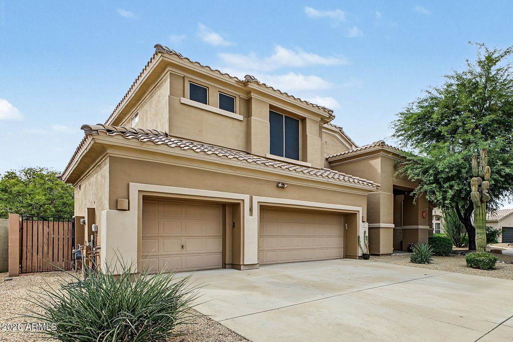 4926 E ROY ROGERS Road, Cave Creek, AZ 85331 — photo 2