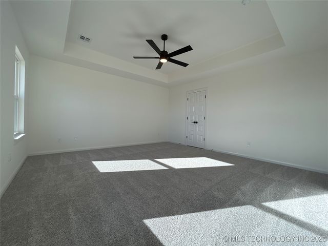 10328 E 132nd Street S, Bixby, OK 74008