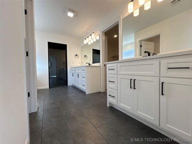 10328 E 132nd Street S, Bixby, OK 74008