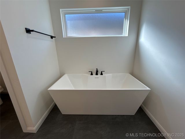 10328 E 132nd Street S, Bixby, OK 74008