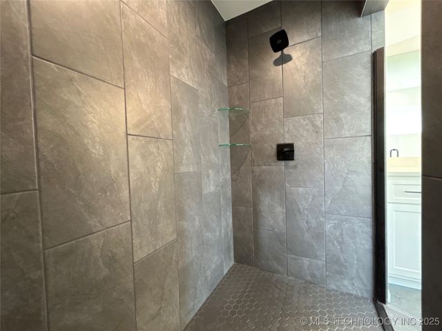 10328 E 132nd Street S, Bixby, OK 74008