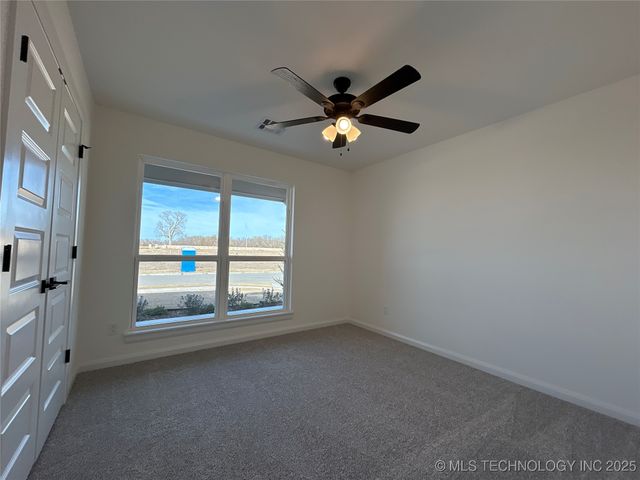 10328 E 132nd Street S, Bixby, OK 74008