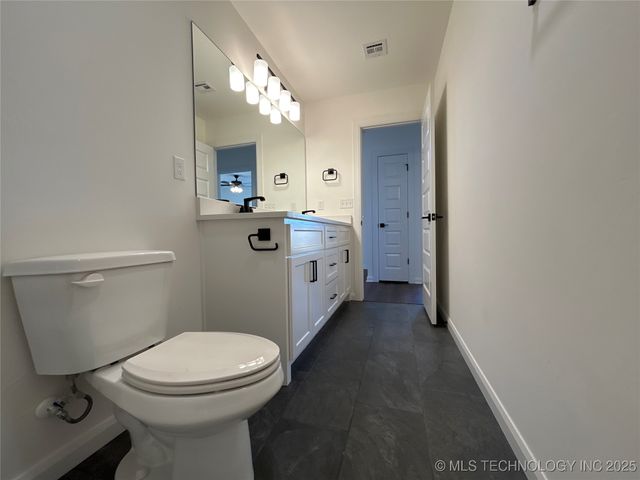 10328 E 132nd Street S, Bixby, OK 74008