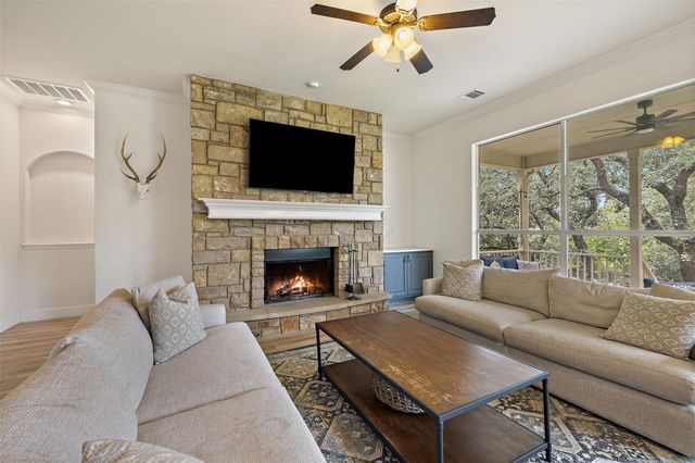 300 Errol DR, Spicewood, TX 78669