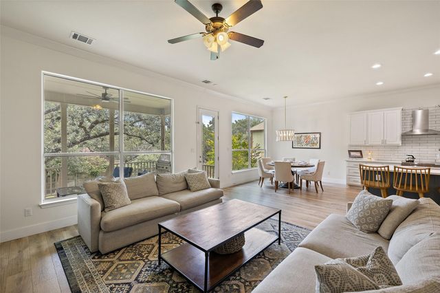 300 Errol DR, Spicewood, TX 78669