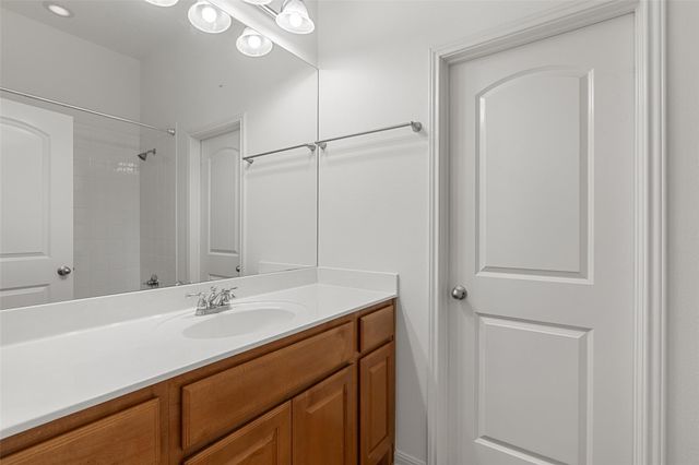 300 Errol DR, Spicewood, TX 78669