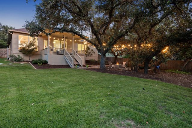 300 Errol DR, Spicewood, TX 78669