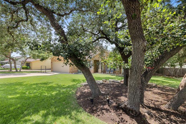 300 Errol DR, Spicewood, TX 78669