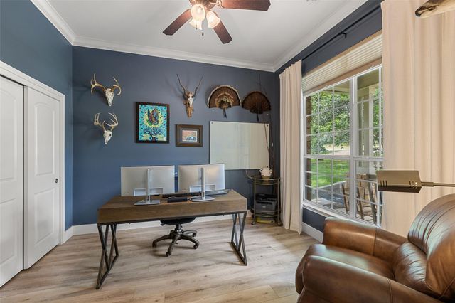 300 Errol DR, Spicewood, TX 78669