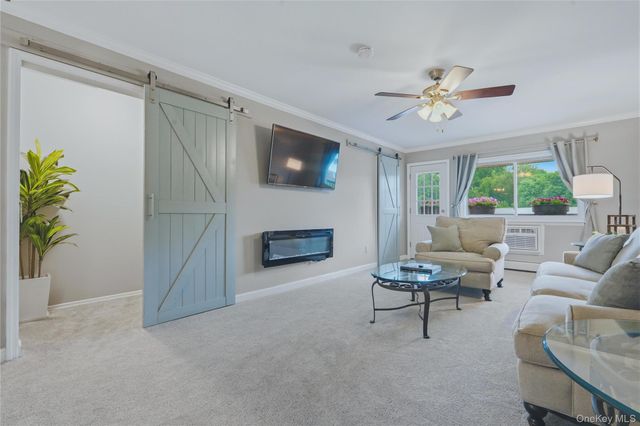 321 Titusville Road F106, Poughkeepsie, NY 12603