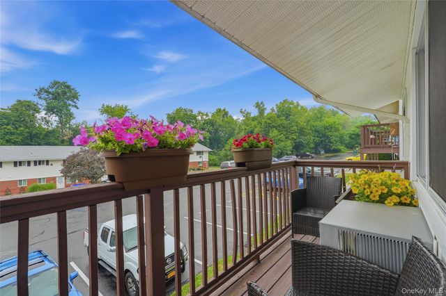 321 Titusville Road F106, Poughkeepsie, NY 12603