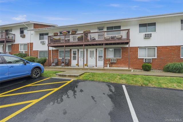 321 Titusville Road F106, Poughkeepsie, NY 12603