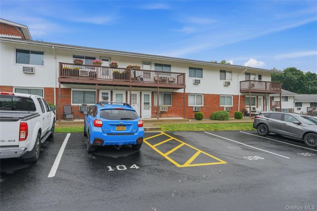 321 Titusville Road F106, Poughkeepsie, NY 12603