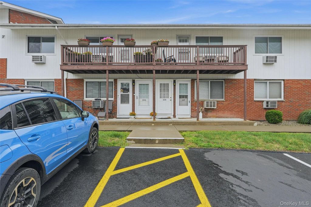 321 Titusville Road F106, Poughkeepsie, NY 12603