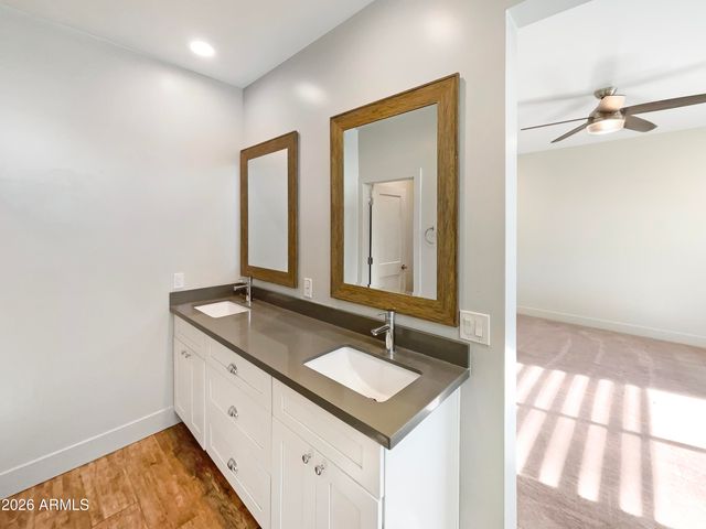 1005 E WELDON Avenue, Phoenix, AZ 85014