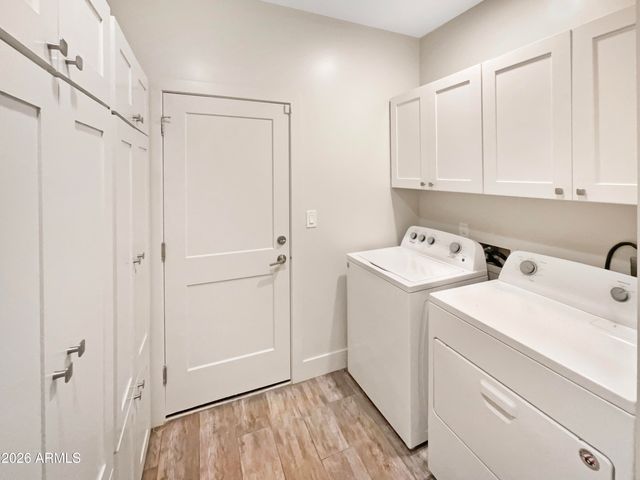 1005 E WELDON Avenue, Phoenix, AZ 85014