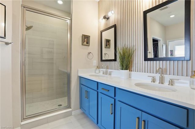 11861 Venetian Lagoon DR # 203, Fort Myers, FL 33913