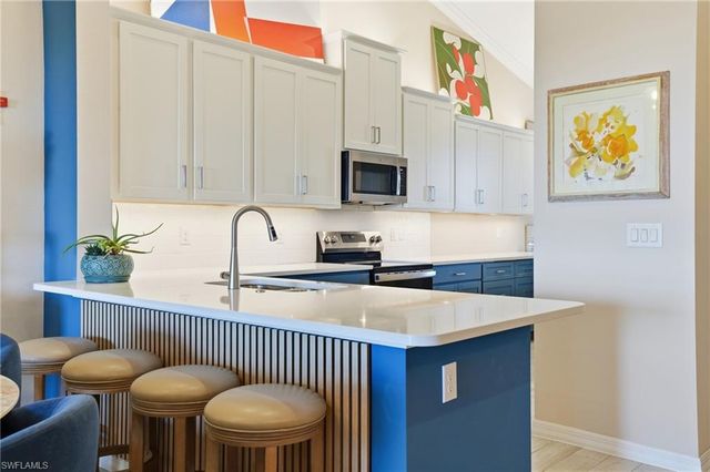 11861 Venetian Lagoon DR # 203, Fort Myers, FL 33913