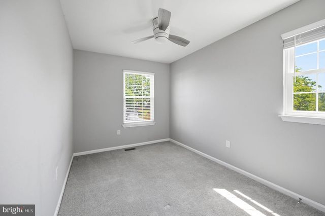 6079 PONHILL DR, Woodbridge, VA 22193