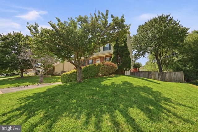 6079 PONHILL DR, Woodbridge, VA 22193