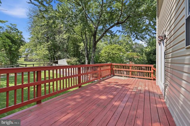 6079 PONHILL DR, Woodbridge, VA 22193