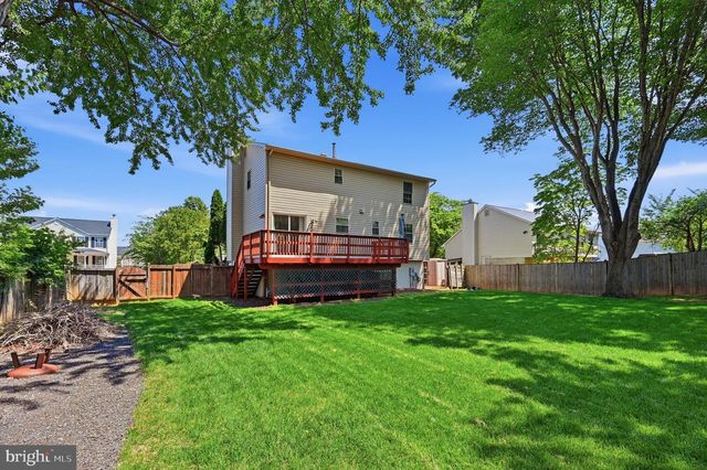 6079 PONHILL DR, Woodbridge, VA 22193