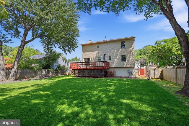 6079 PONHILL DR, Woodbridge, VA 22193