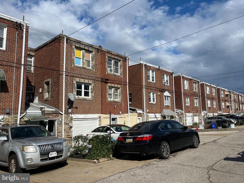 3310 SHEFFIELD AVE, Philadelphia, PA 19136