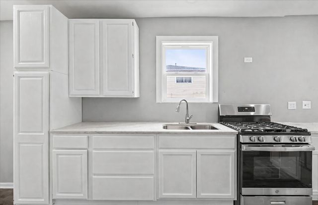 12531 S Honore Street, Calumet Park, IL 60827