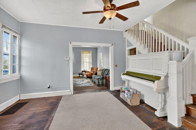 374 E Franklin Street, Circleville, OH 43113