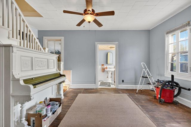 374 E Franklin Street, Circleville, OH 43113