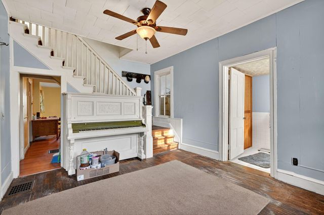 374 E Franklin Street, Circleville, OH 43113