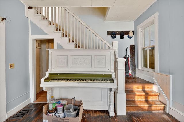 374 E Franklin Street, Circleville, OH 43113