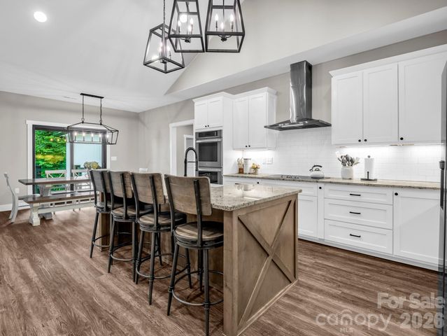 5717 Turnpike Road, Horse Shoe, NC 28742