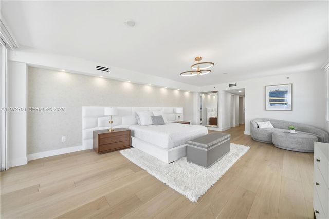 5801 Collins Avenue 700, Miami Beach, FL 33140