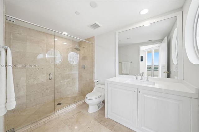 5801 Collins Avenue 700, Miami Beach, FL 33140