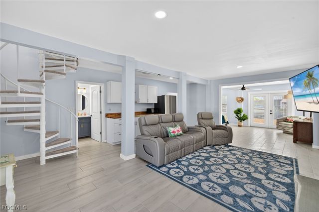 230 Donora BLVD, Fort Myers Beach, FL 33931