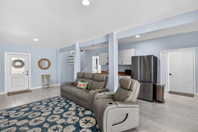 230 Donora BLVD, Fort Myers Beach, FL 33931