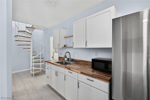 230 Donora BLVD, Fort Myers Beach, FL 33931