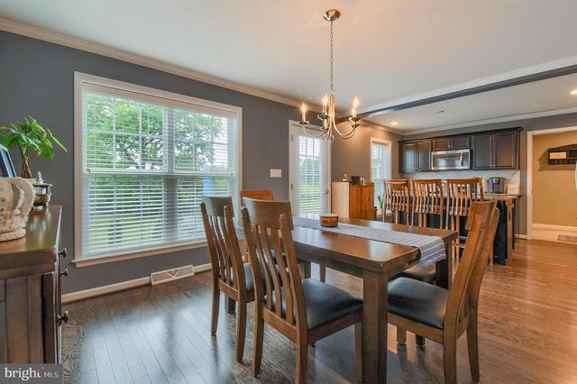 3265 LONGVIEW RD, Mechanicsburg, PA 17055